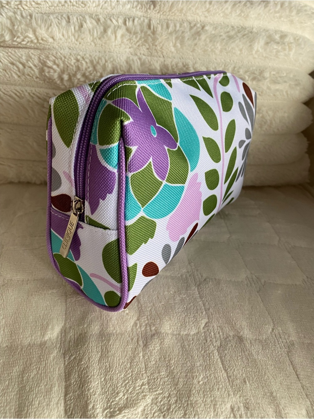 FREE W / PURCHASE OVER $25 Clinique Floral Print Purple & Green Cosmetic Pouch